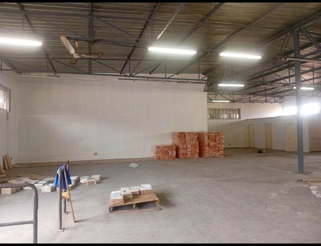 780M² RETAIL TO LET IN WHITE RIVER CENTRAL