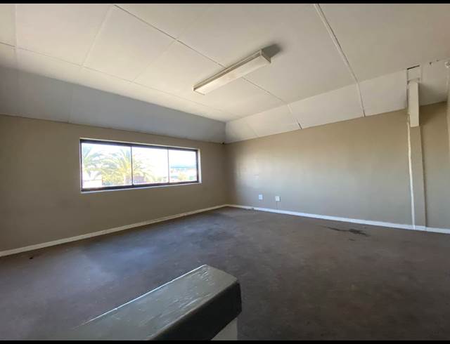 500M² WAREHOUSE TO LET IN KILLARNEY GARDENS