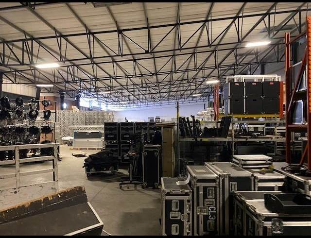 1,836M² WAREHOUSE TO LET IN NDABENI
