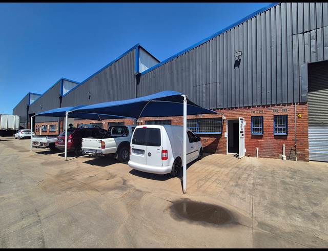 780M² WAREHOUSE TO LET IN WADEVILLE