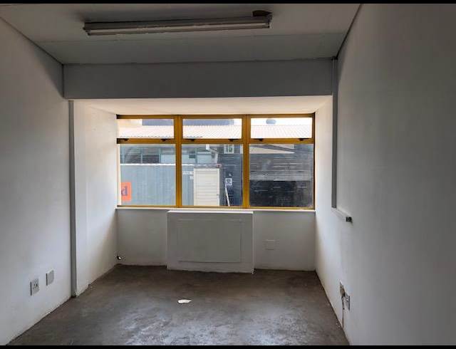 334M² MINI FACTORY TO LET IN RED HILL