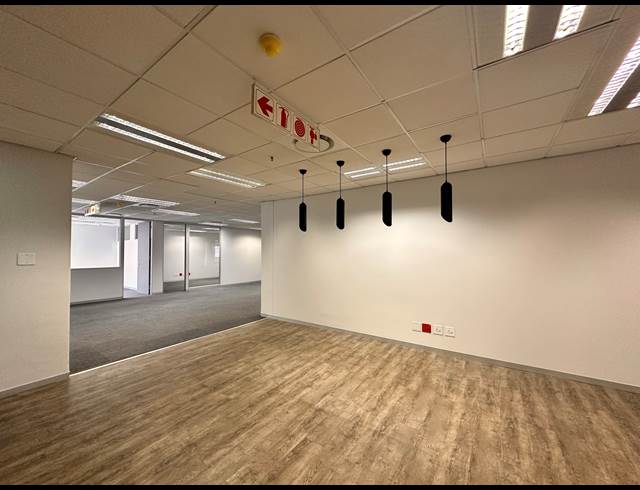 712M² OFFICE TO LET IN ROSEBANK
