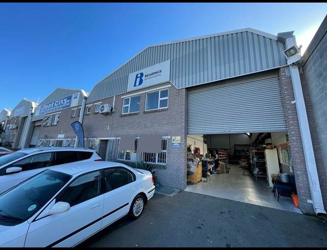 375M² WAREHOUSE TO LET IN STIKLAND INDUSTRIAL