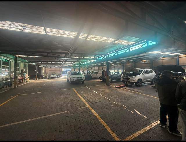 750M² WAREHOUSE TO LET IN DELAREY