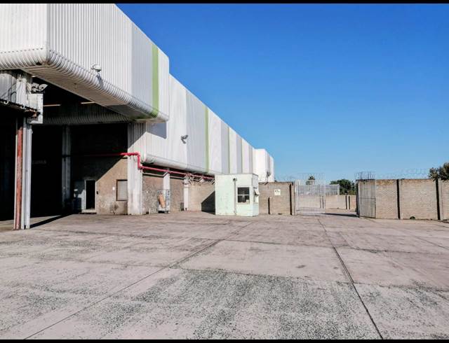 2,688M² WAREHOUSE TO LET IN BRACKENFELL CENTRAL