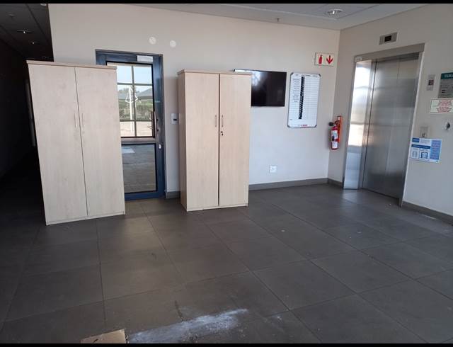 11,094M² WAREHOUSE TO LET IN POMONA