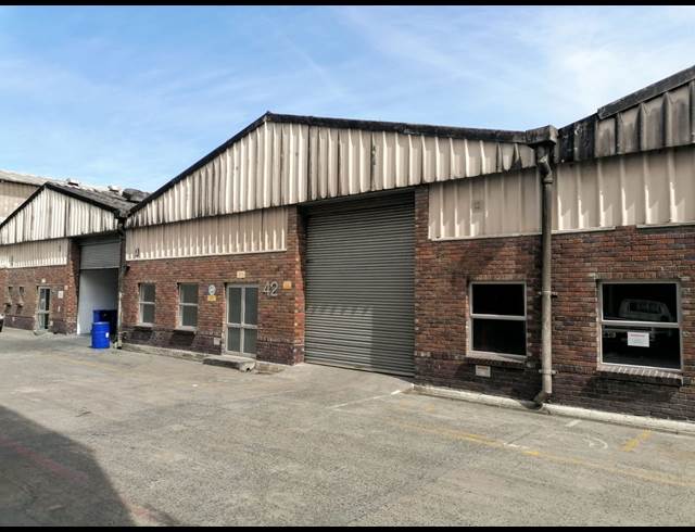 539M² WAREHOUSE TO LET IN BELLVILLE SOUTH
