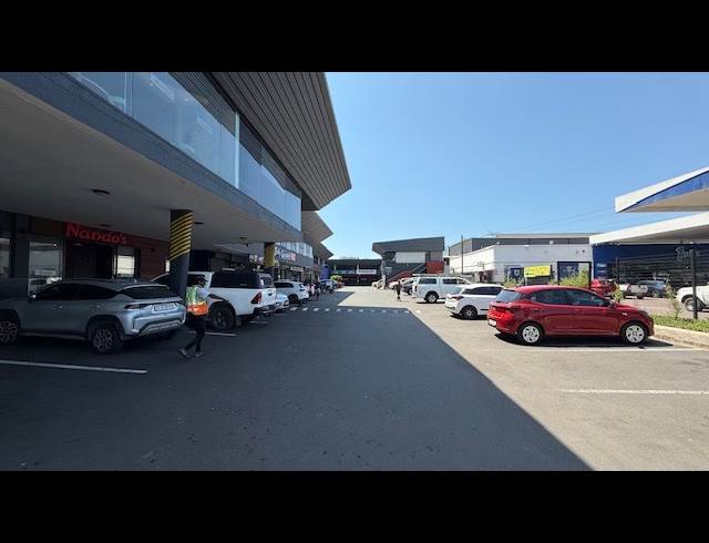 317M² BUSINESS CENTRE TO LET IN UMGENI BUSINESS PARK
