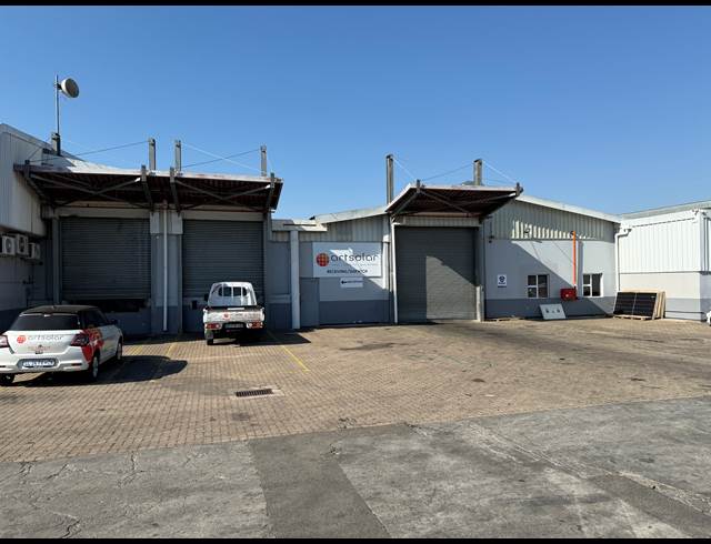 3,284M² WAREHOUSE TO LET IN NEW GERMANY