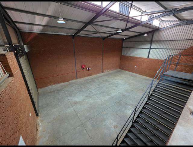 352M² WAREHOUSE TO LET IN ORMONDE