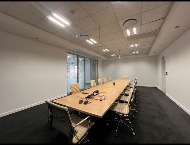 250M² SERVICED OFFICE TO LET IN ROSEBANK