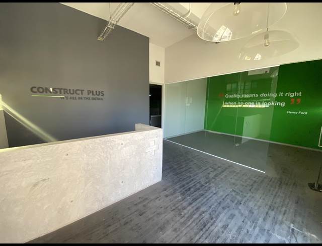 239M² OFFICE TO LET IN WOODSTOCK