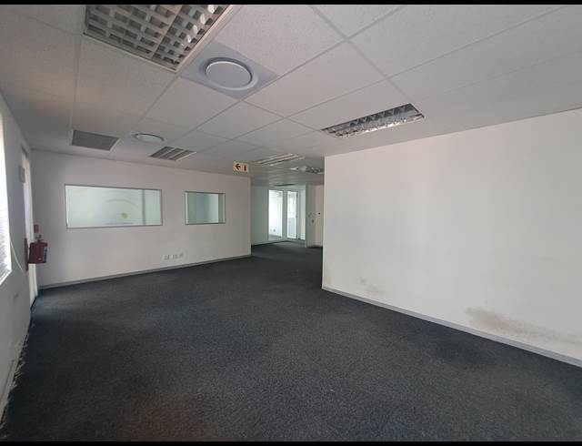 289M² OFFICE TO LET IN ILLOVO