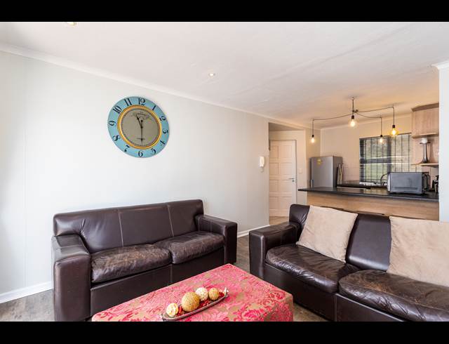2 BEDROOM APARTMENT TO LET IN TYGER WATERFRONT