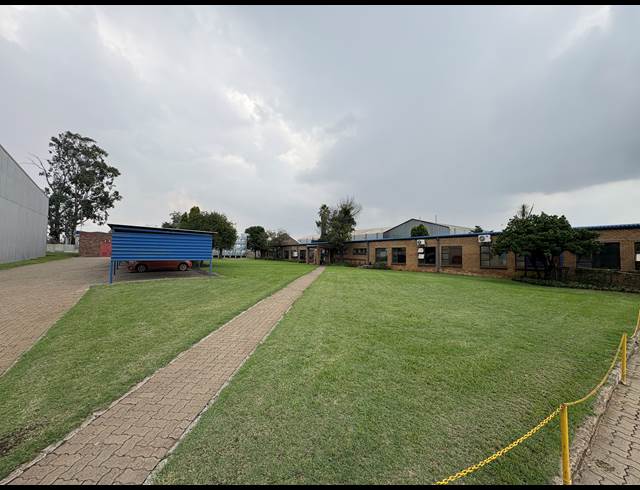 17,000M² WAREHOUSE TO LET IN ANDERBOLT