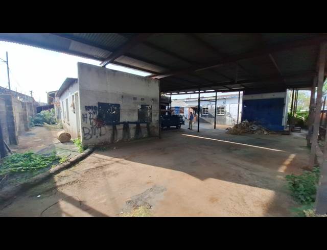850M² WAREHOUSE TO LET IN KEW
