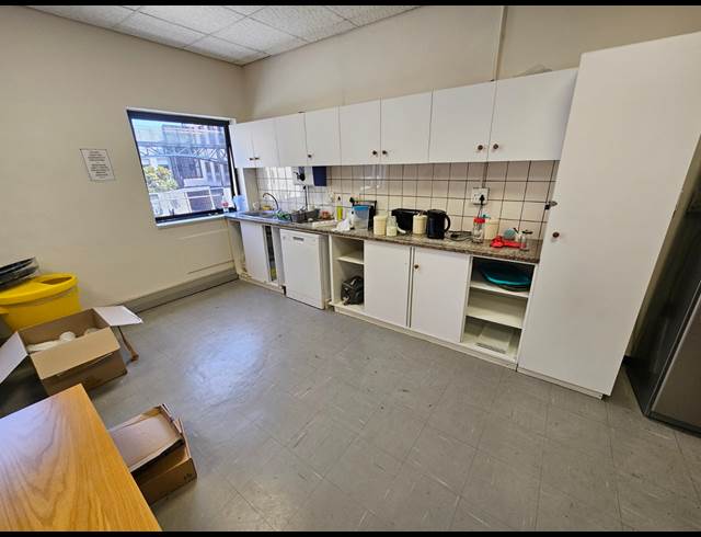 877M² OFFICE TO LET IN CENTURY CITY