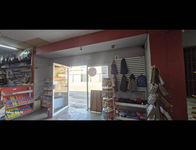 400M² WAREHOUSE TO LET IN HURST HILL