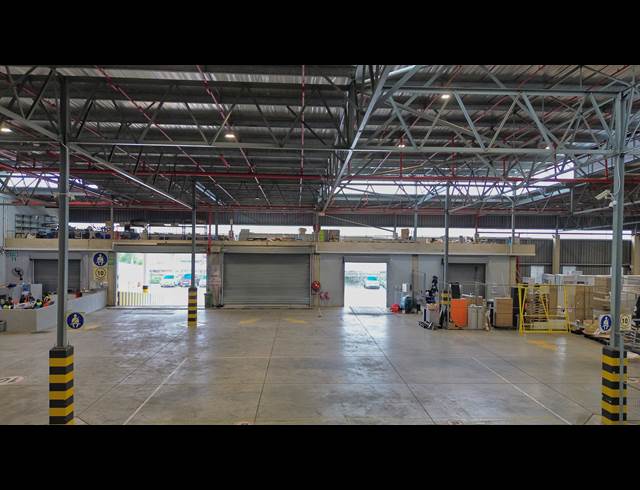 10,000M² WAREHOUSE TO LET IN RIVERHORSE VALLEY