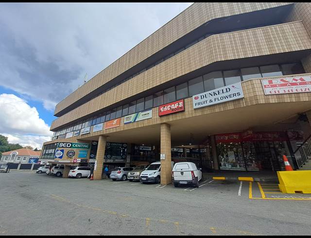 134M² OFFICE TO LET IN DUNKELD WEST