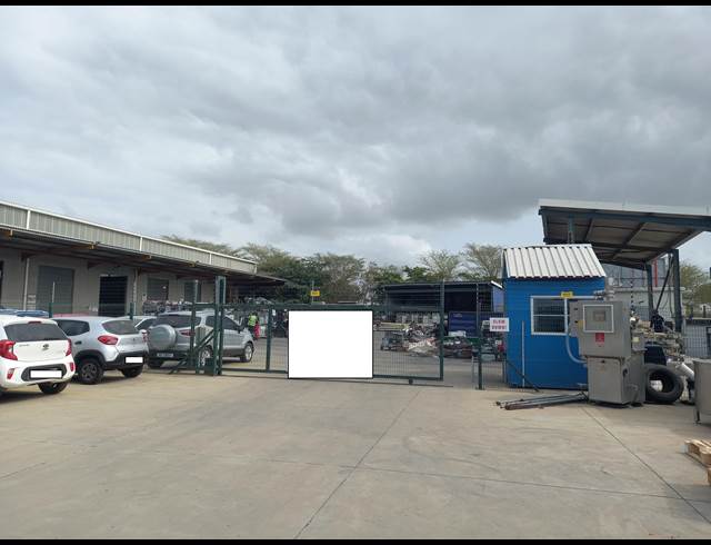 4,042M² WAREHOUSE TO LET IN BALLITO SERVICE PARK