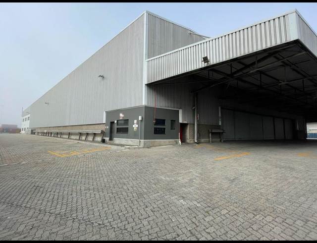 8,273M² WAREHOUSE TO LET IN PAARDEN EILAND