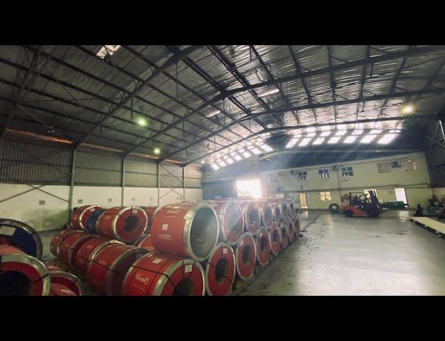 2,302M² WAREHOUSE TO LET IN MAHOGANY RIDGE
