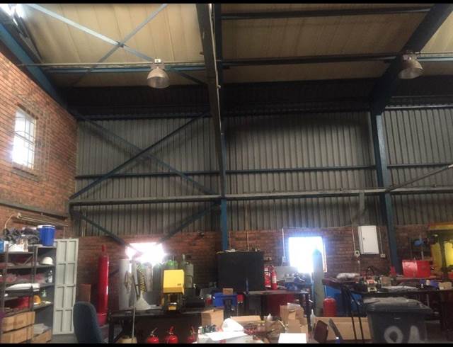 435M² WAREHOUSE TO LET IN SEBENZA