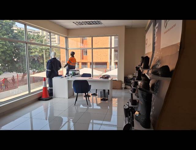 343M² OFFICE TO LET IN NELSPRUIT CENTRAL