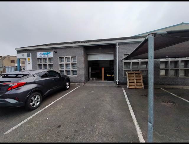 100M² FACTORY TO LET IN STIKLAND INDUSTRIAL