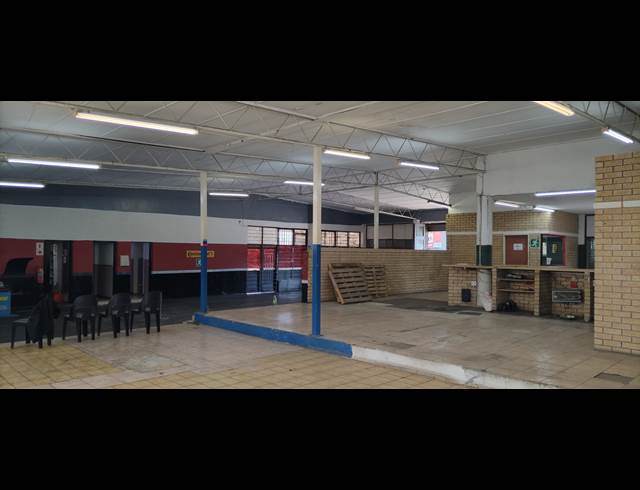388M² WORKSHOP TO LET IN SONHEUWEL