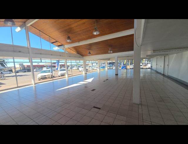1,200M² RETAIL TO LET IN MIDDELBURG CENTRAL