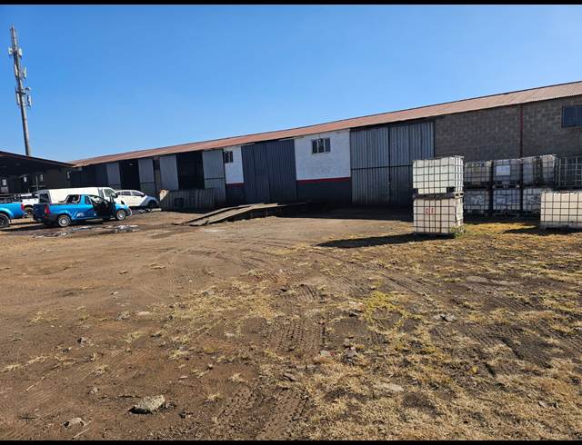 200M² WAREHOUSE TO LET IN DAGGAFONTEIN