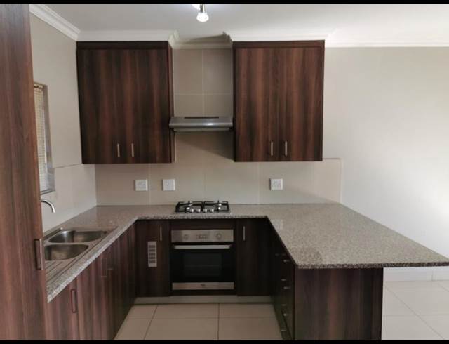 1 BEDROOM PROPERTY TO RENT IN DIE BULT
