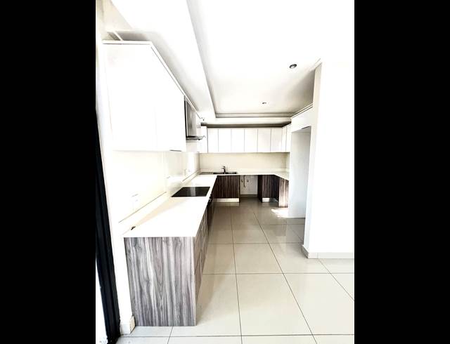 2 BEDROOM APARTMENT TO LET IN PARKMORE