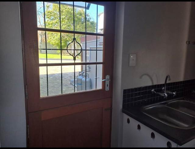 3 BEDROOM PROPERTY TO RENT IN ROOI RIVIER RIF