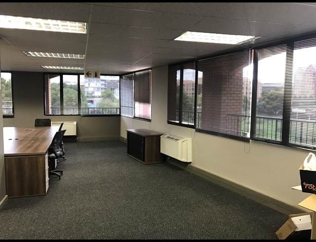 176M² OFFICE TO LET IN CENTURION CENTRAL