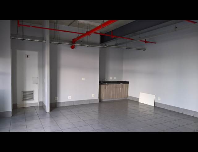 14,000M² WAREHOUSE TO LET IN GOSFORTH PARK