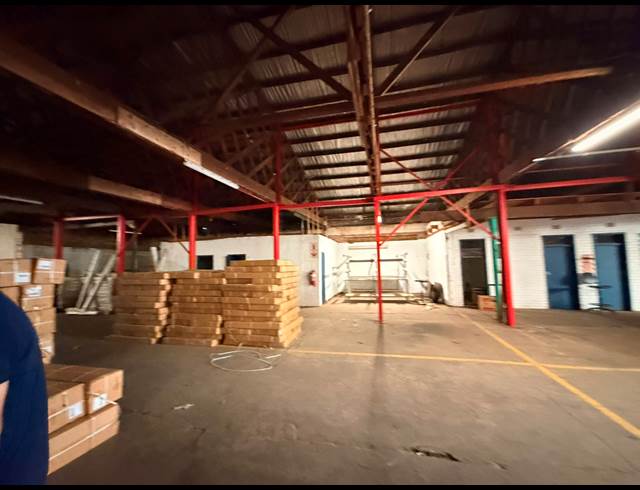 1,166M² WAREHOUSE TO LET IN OLIFANTSFONTEIN