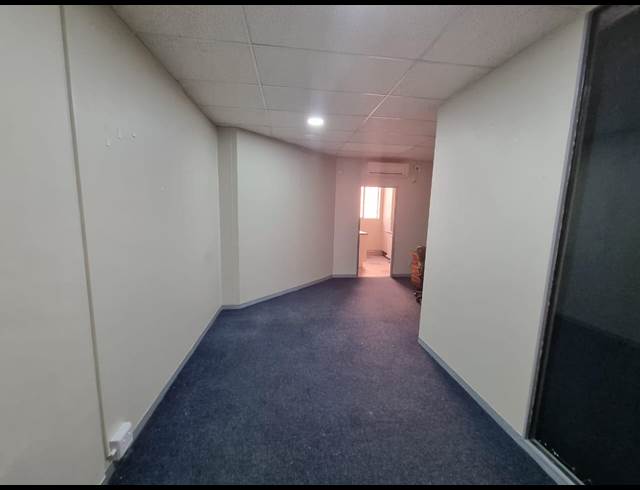 47M² OFFICE TO LET IN ALBERTON CENTRAL