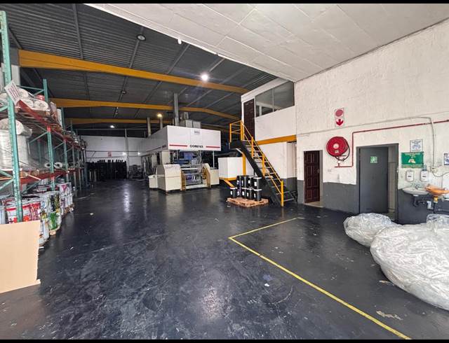 778M² WAREHOUSE TO LET IN SPRINGFIELD