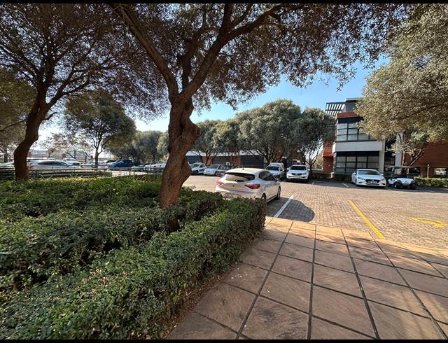 230.80M² OFFICE TO LET IN HIGHVELD TECHNOPARK