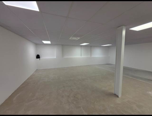 400M² RETAIL TO LET IN STRAND CENTRAL