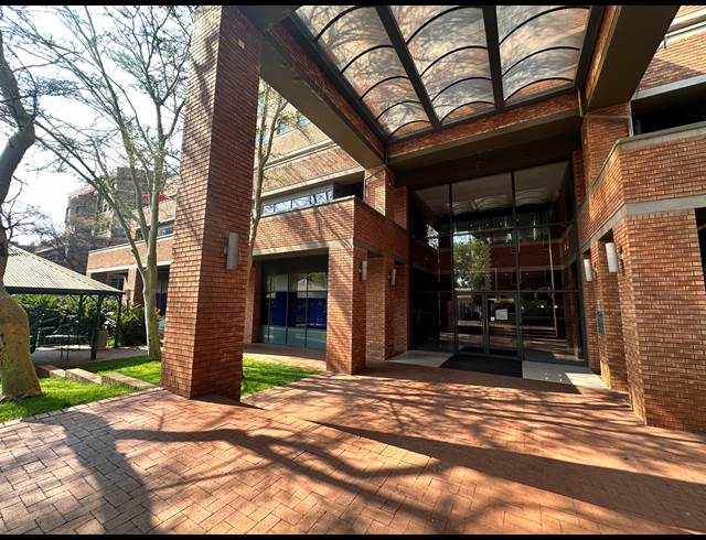 263M² OFFICE TO LET IN PARKTOWN