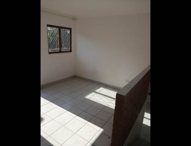 1 bed property to rent in GREENWOOD PARK