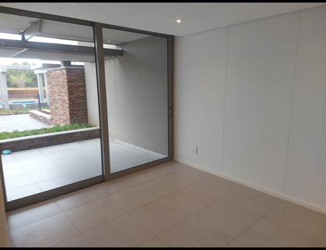 3 BEDROOM APARTMENT TO LET IN SIBAYA PRECINCT