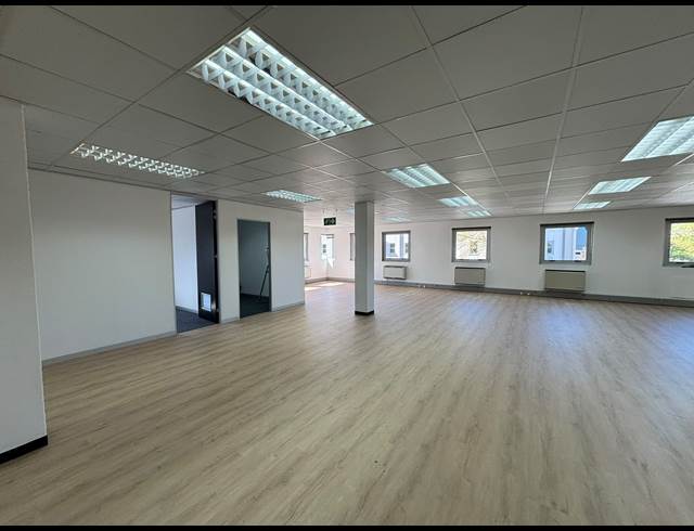254M² OFFICE TO LET IN TYGER VALLEY