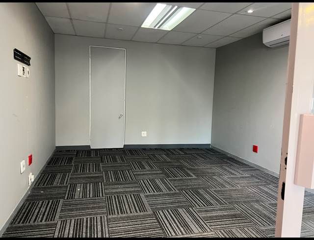 241M² OFFICE TO LET IN ILLOVO