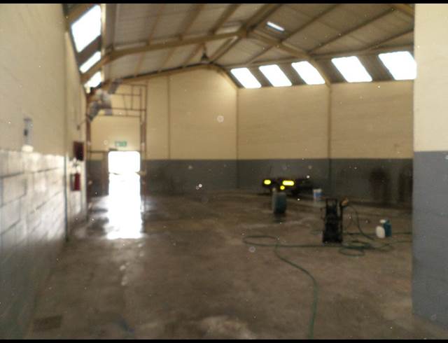 300M² FACTORY TO LET IN PAROW INDUSTRIAL