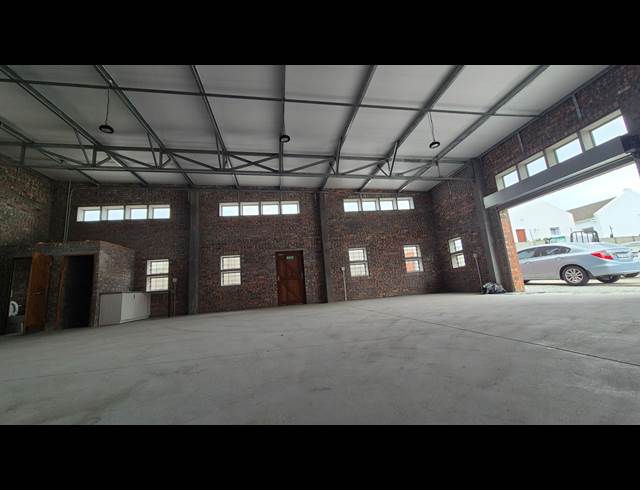195M² WAREHOUSE TO LET IN SUNNYDALE